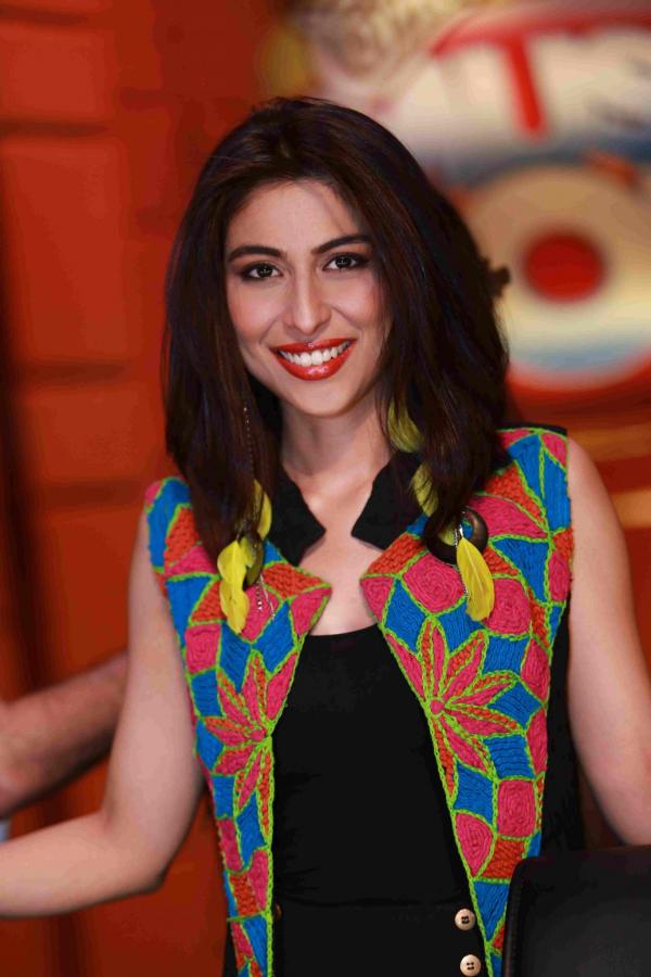 Meesha Shafi Hot and Sexy Pictures | Veethi