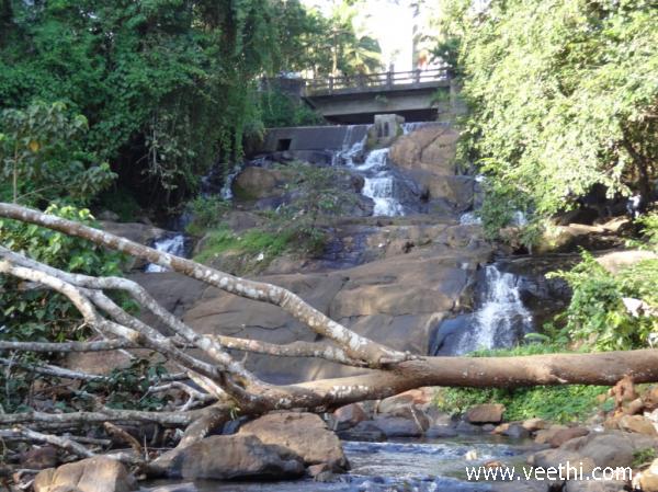 Aruvikkuzhi Waterfalls