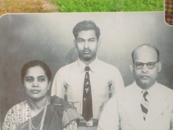 Photo of DGS Dhikaran with his father and mother | Veethi