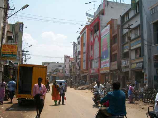 Local people at Kovilpatti... | Veethi