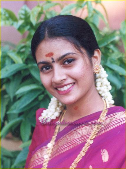 Actress Kaveri Saree Photo | Veethi