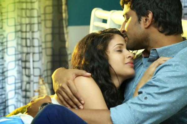 Nani Hot Romance with Lavanya Tripathi | Veethi