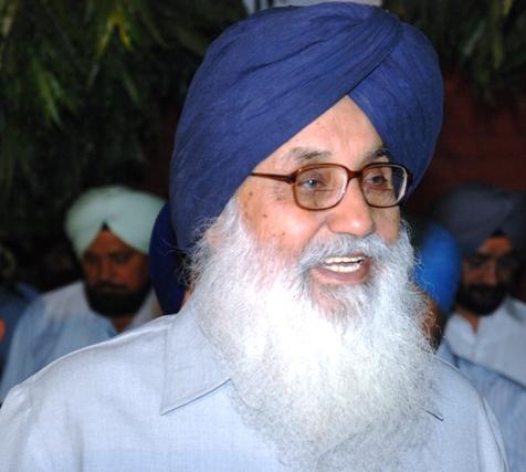 Politician Parkash Singh Badal | Veethi